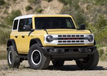 2023-Bronco-Heritage-Limited-Edition_Yellowstone_Metallic_h01.jpg